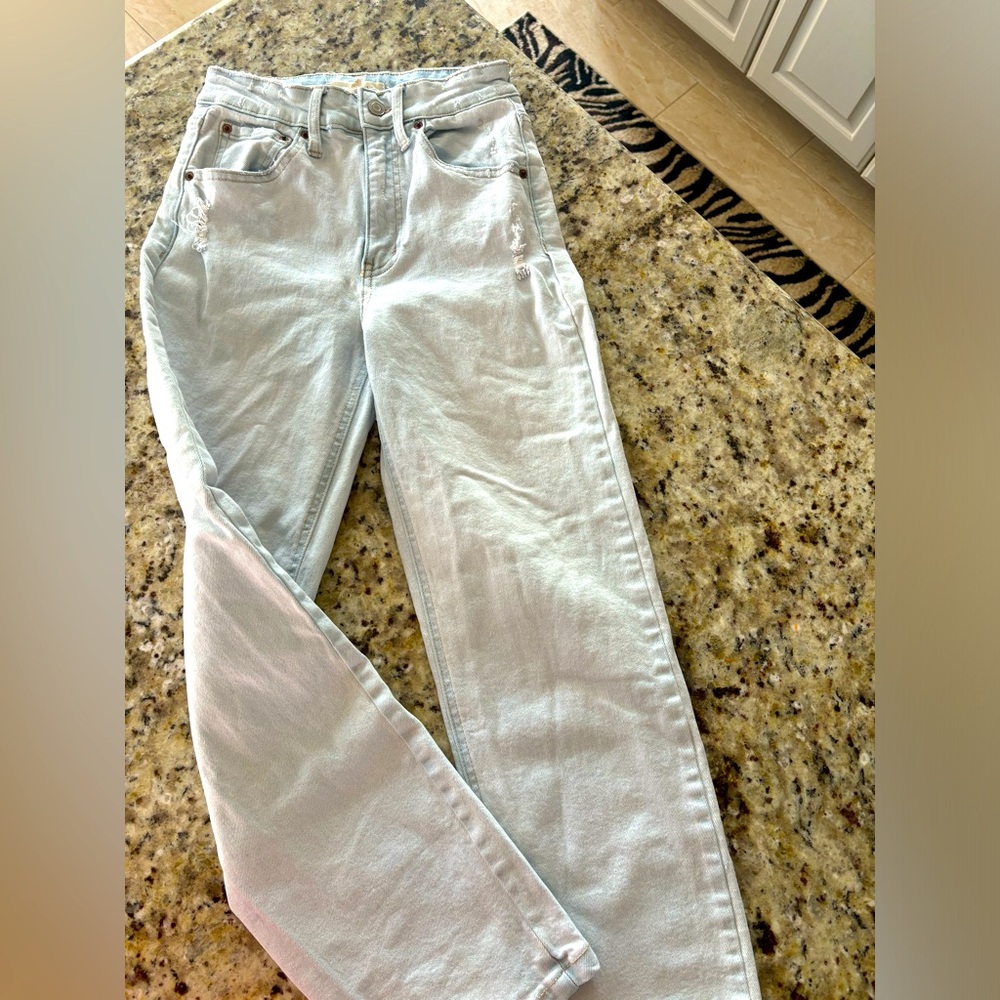 Copper Key. Size 1‎ light wash jeans. Super cute.